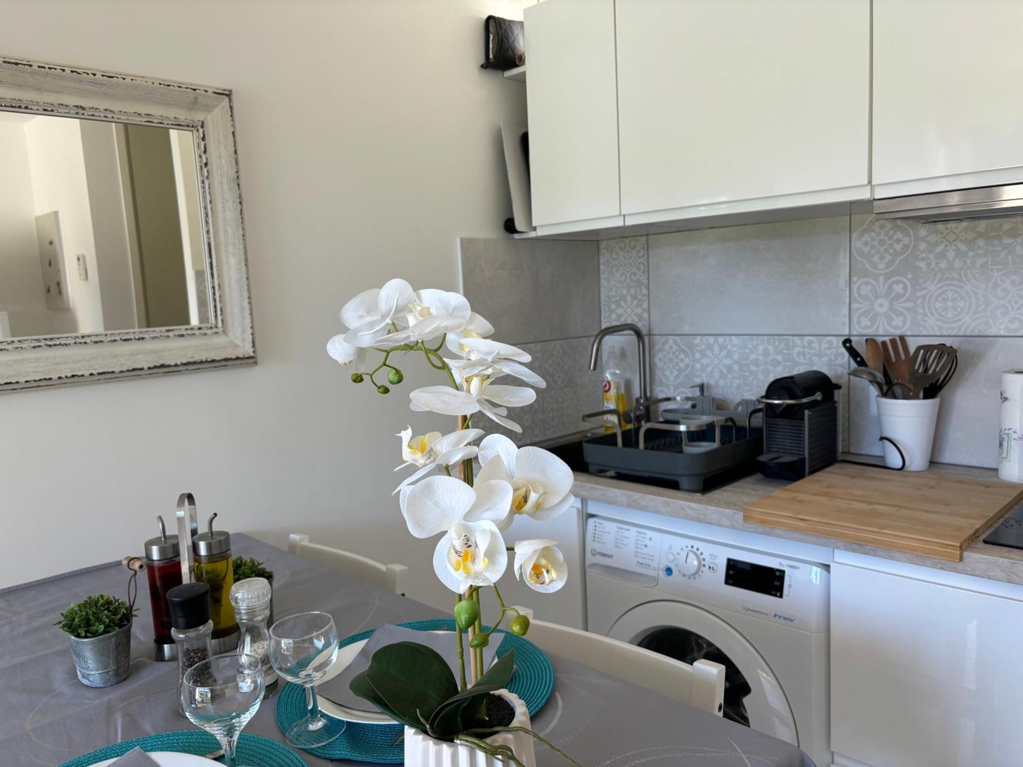Proche Centre Sanary Studio Climatise 4 Personnes Экстерьер фото