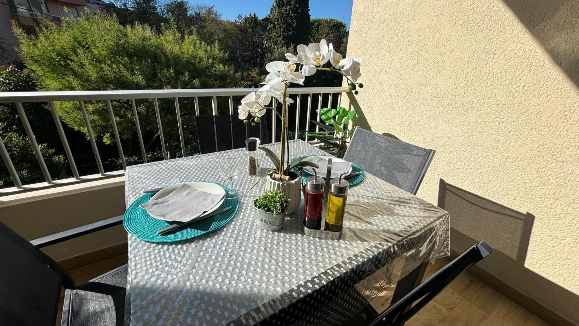Proche Centre Sanary Studio Climatise 4 Personnes Экстерьер фото